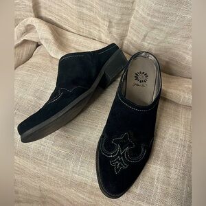 YellowBox Suede Embellished Western Ankle Boots 8.5